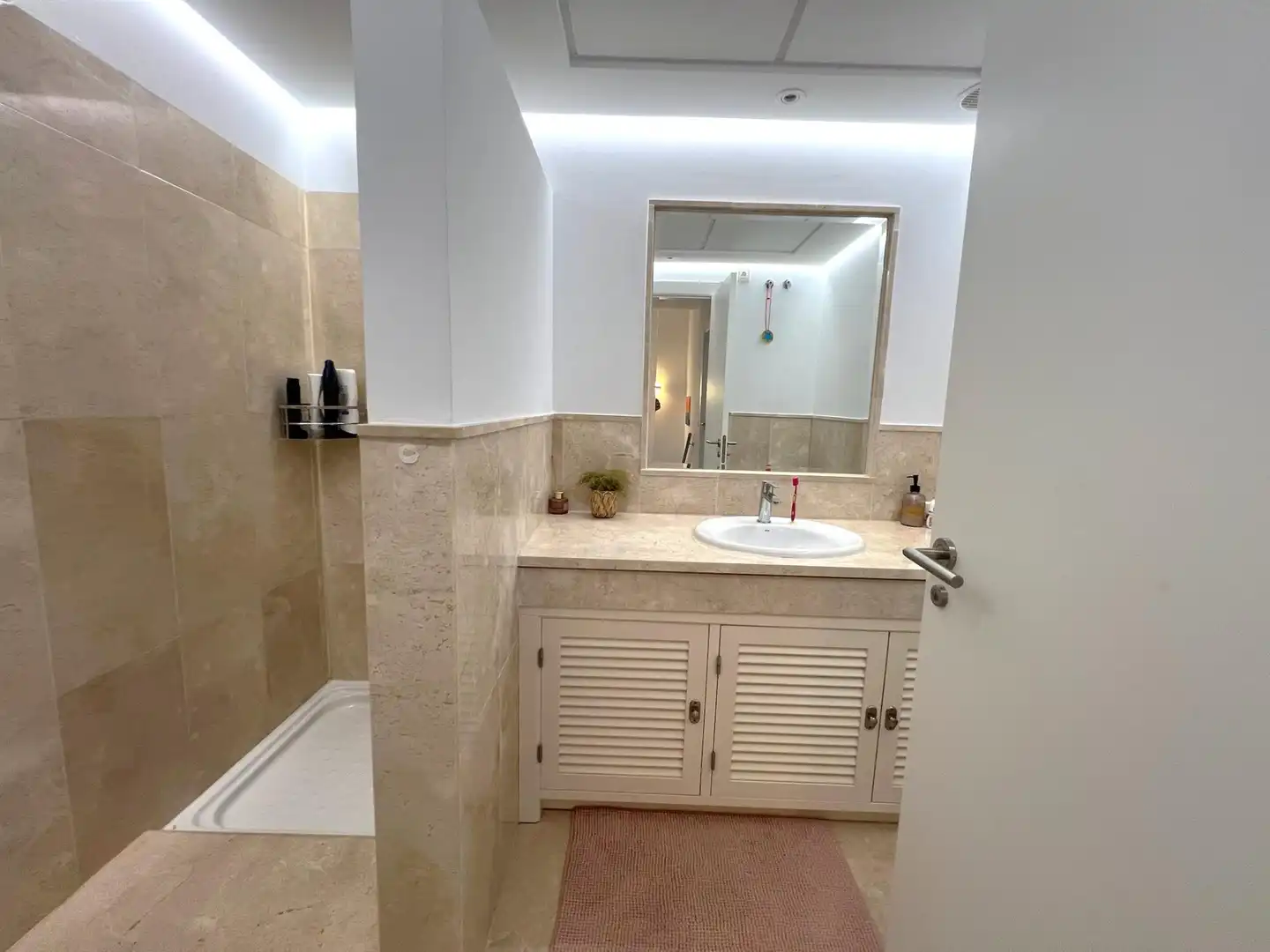 Bany de Casa adosada en venda en Ojén amb Aire condicionat, Jardí privat i Terrassa