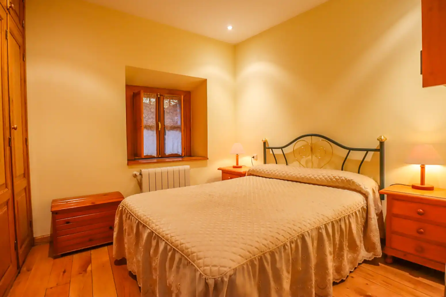 Bedroom of Flat for sale in Oviedo   with Heating, Parquet flooring and Terrace