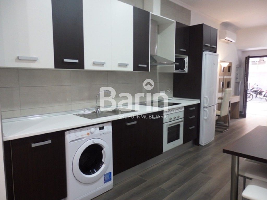 Cuina de Pis de lloguer en  Córdoba Capital amb Aire condicionat i Moblat