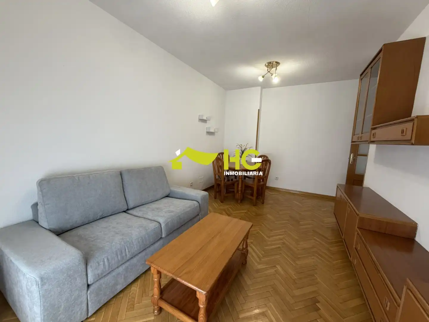 Living room of Flat for rent in Villaviciosa de Odón  with Heating, Parquet flooring and Furnished