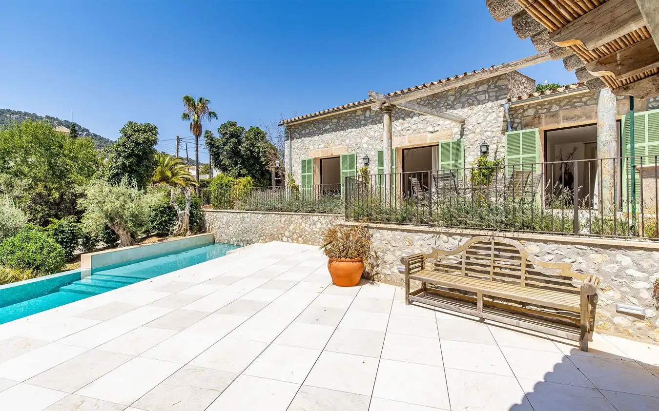 Country homes for sale in Calvià pueblo