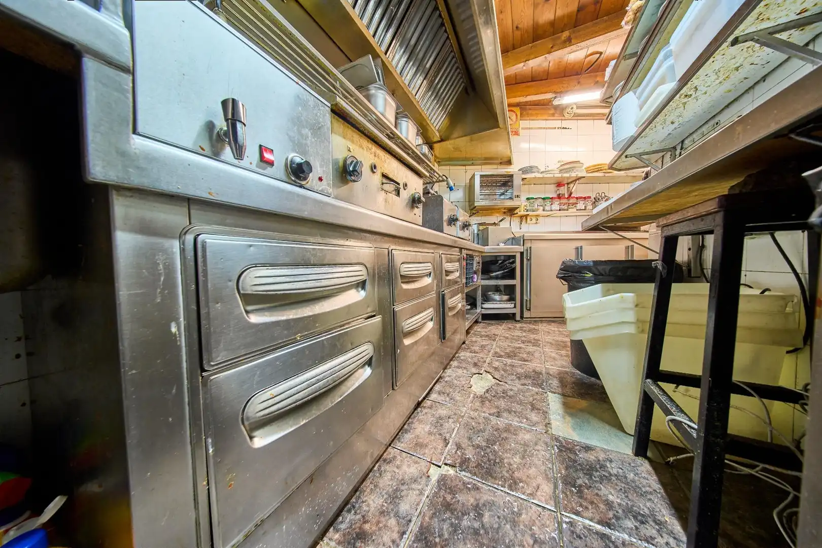 Cocina de Local de alquiler en Granada con Aire acondicionado