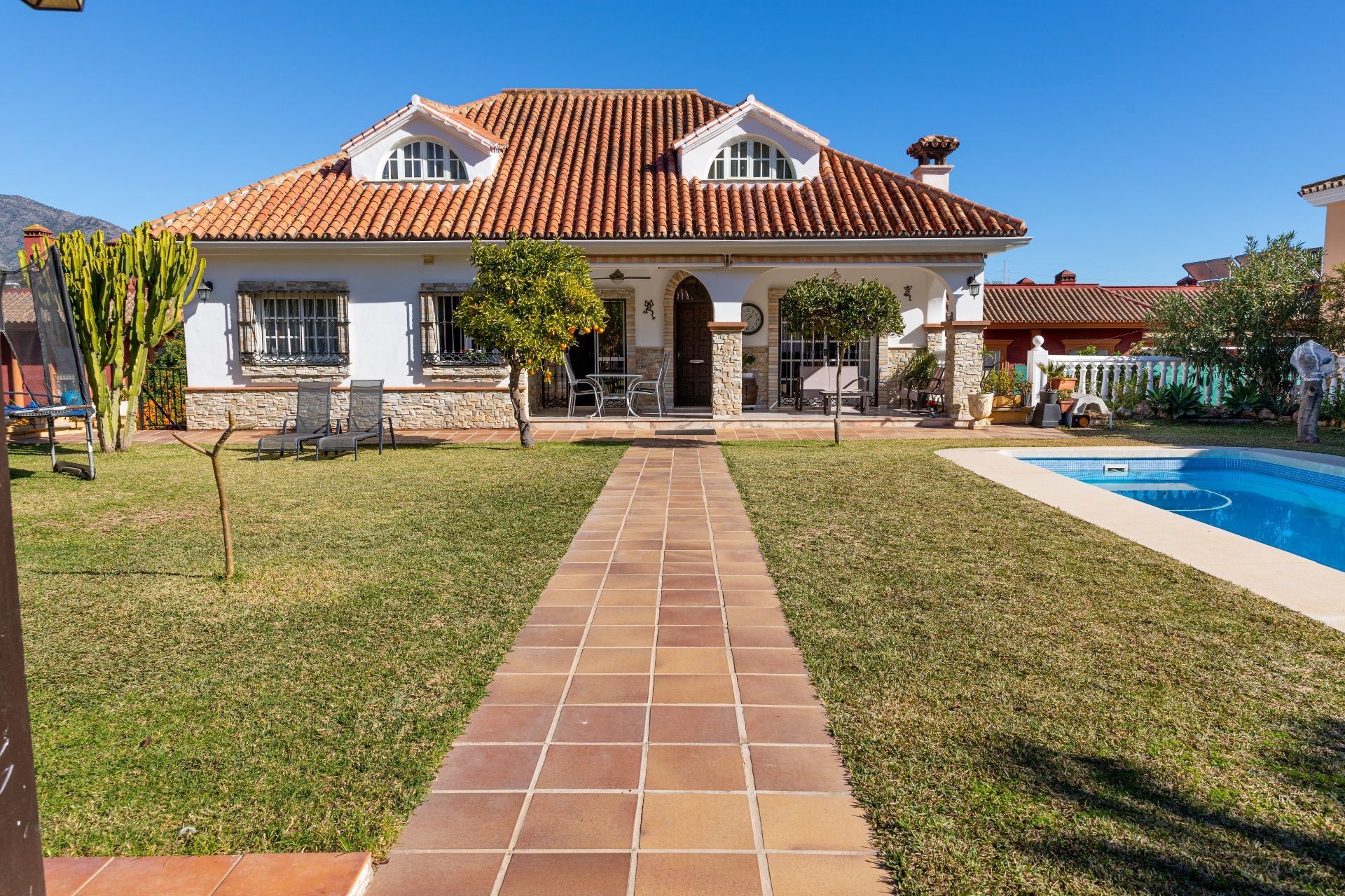 House or chalet for sale in Naranjos del Lagarejo, Campo de Mijas, Mijas
