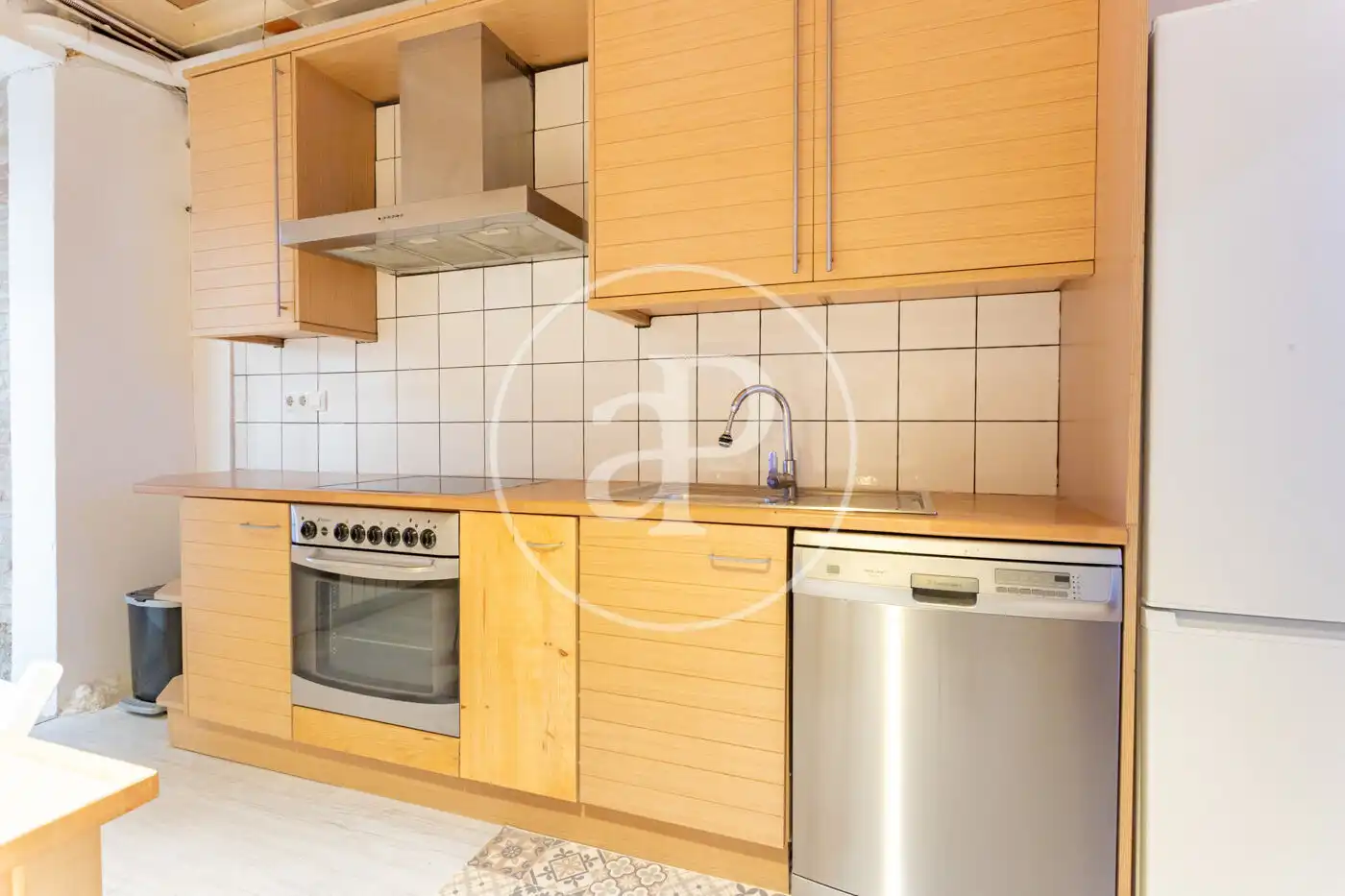 Cocina de Piso en venta en Barcelona con Calefacción y Jardín privado