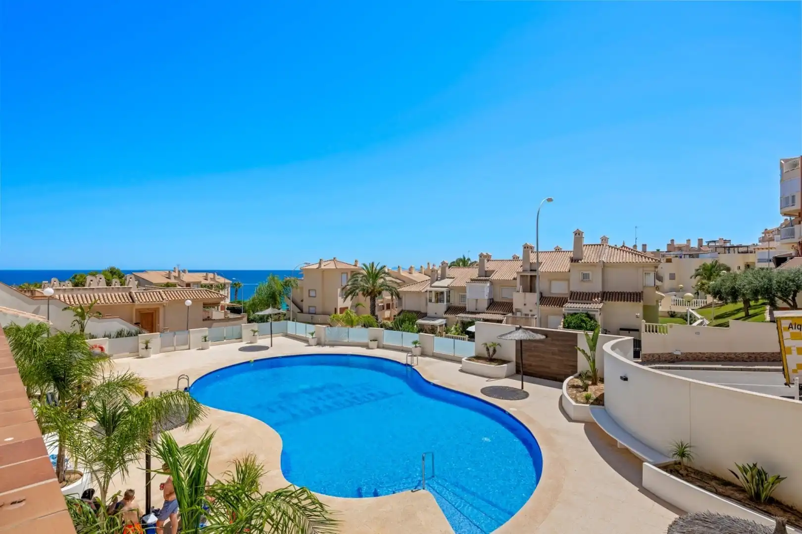 Swimming pool of Flat for sale in Orihuela  with Air Conditioner, Heating and Terrace