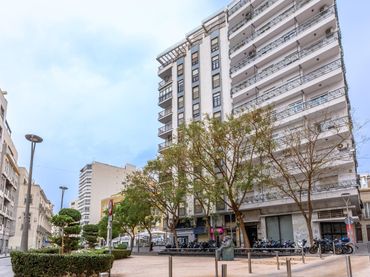 Office space with lift for sale in Plaza San Sebastián 2