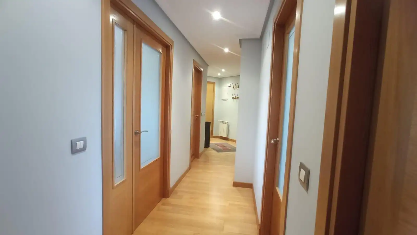 Ático de alquiler en Oviedo  con Calefacción, Terraza y Trastero