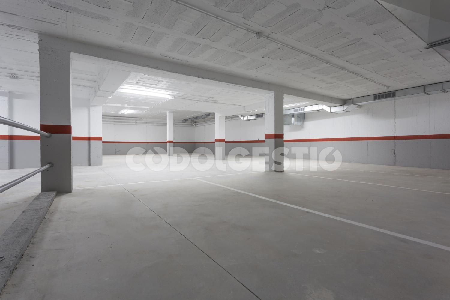 Aparcament de Garatge en venda en Torelló