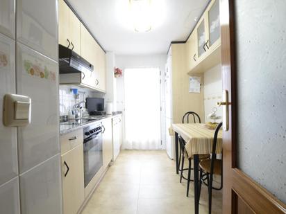 Kitchen of Flat for sale in  Madrid Capital  with Heating and Terrace