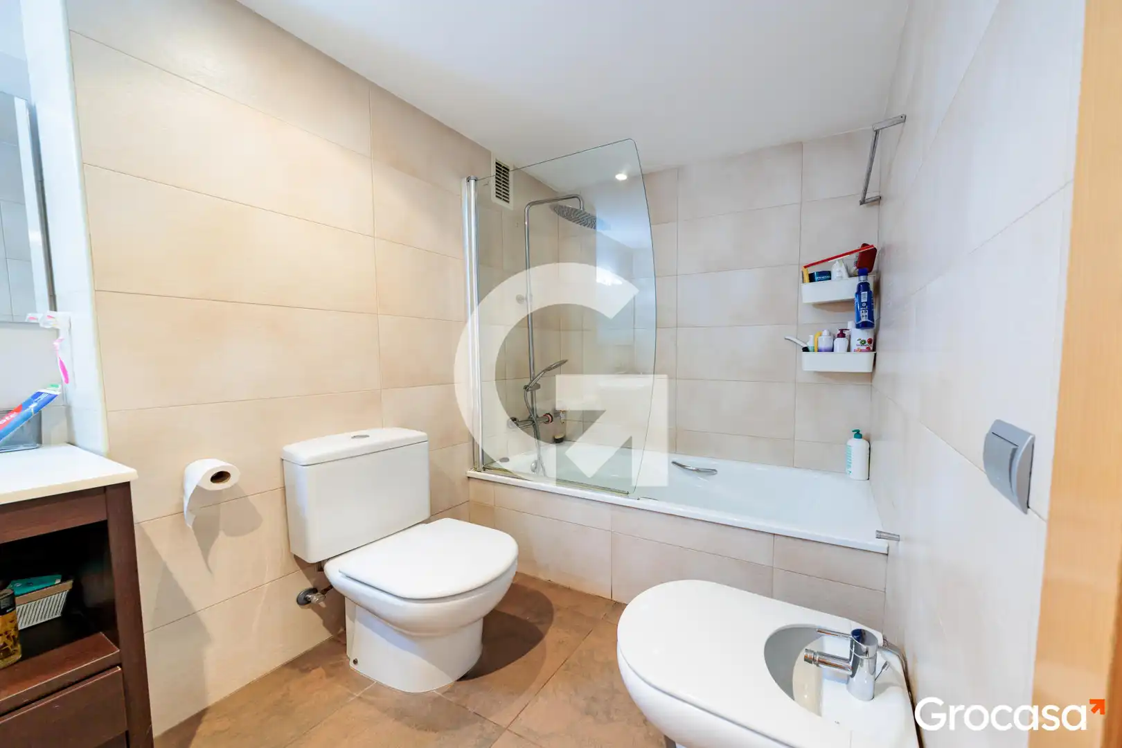Baño de Piso en venta en Terrassa con Aire acondicionado, Calefacción y Terraza