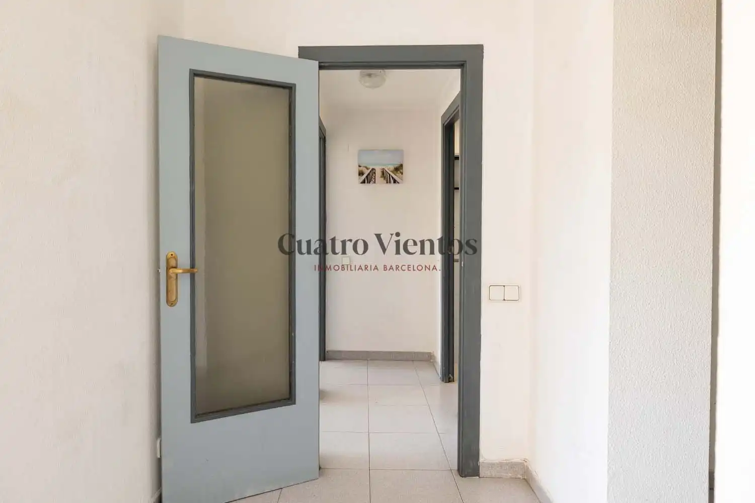 Flat for sale in Barcelona  with Air Conditioner, Heating and Oven