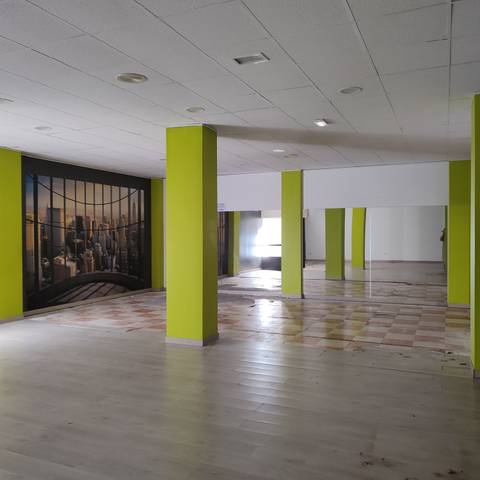 Local comercial en Alquiler en Calle Pintor Alvarez Ortega, 6D en El Higuerón