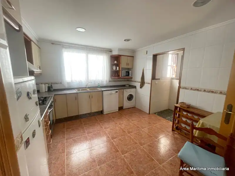 Cuina de Casa o xalet de lloguer en Valencia amb Terrassa, Traster i Moblat