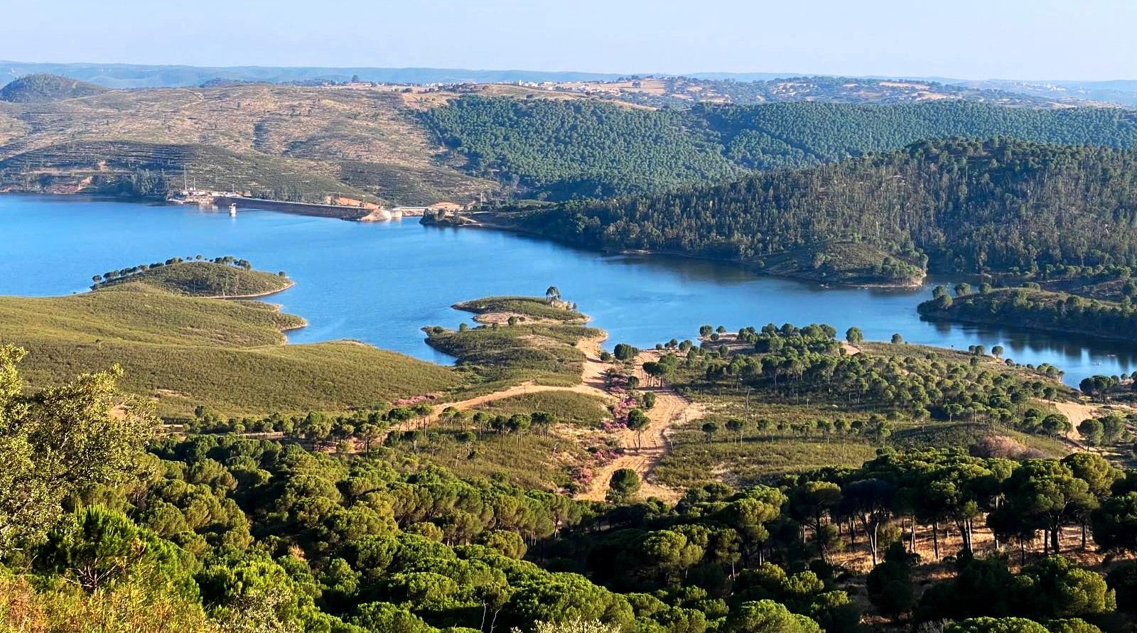 Vista exterior de Terreno en venta en Nerva