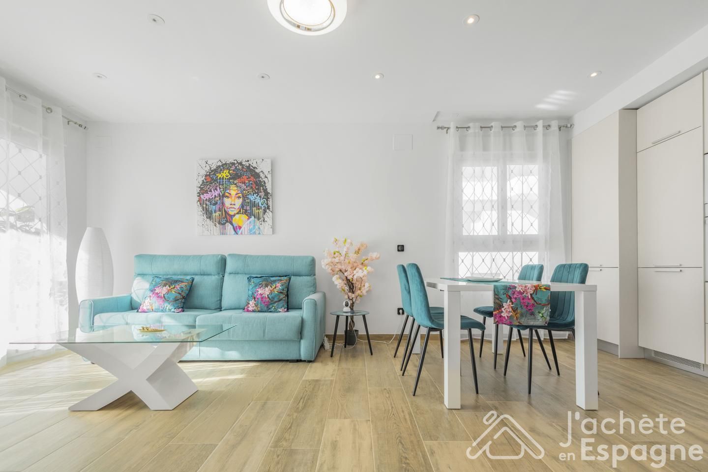 Sala de estar de Piso en venta en Torrevieja con Aire acondicionado, Terraza y Amueblado