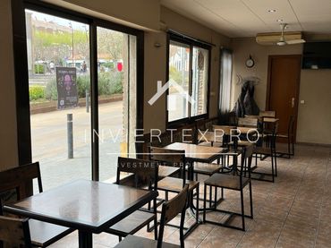 Local comercial en traspàs a Carrer de la Unió
