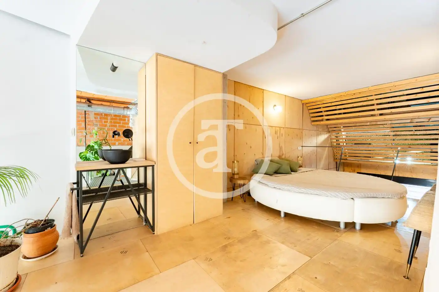 Habitación de Dúplex de alquiler en Madrid con Calefacción, Amueblado y Horno