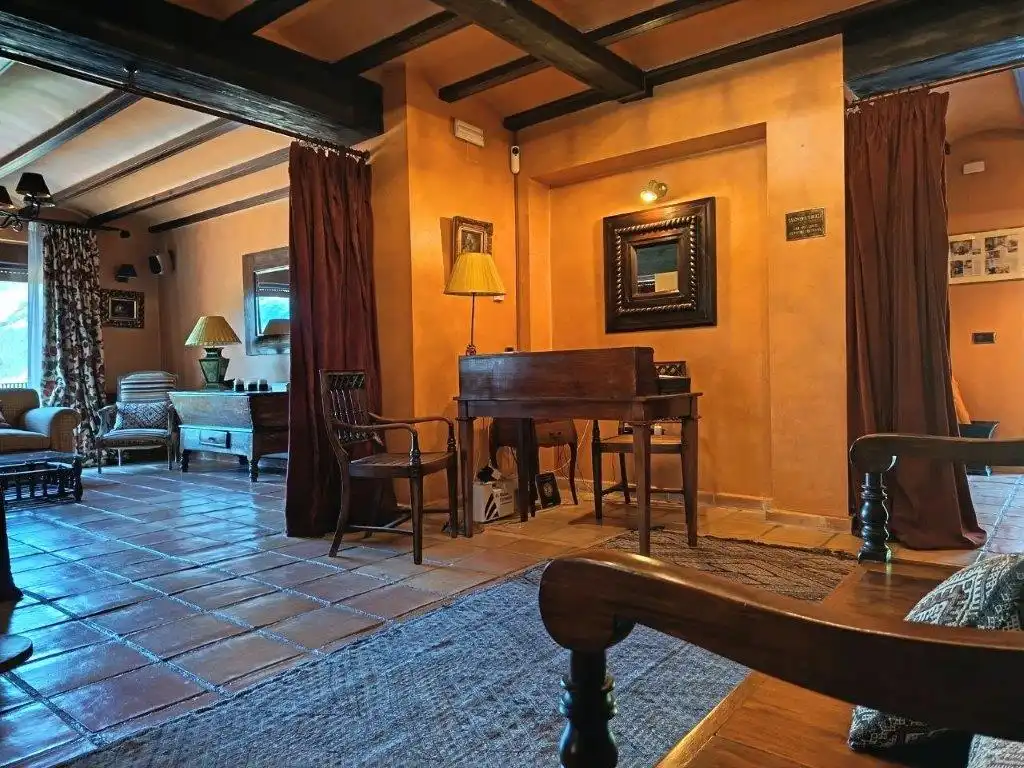Dining room of Buildings for sale in Navalonguilla