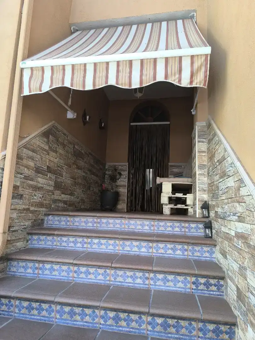 Casa adosada en venda en Santa Fe amb Aire condicionat i Balcó