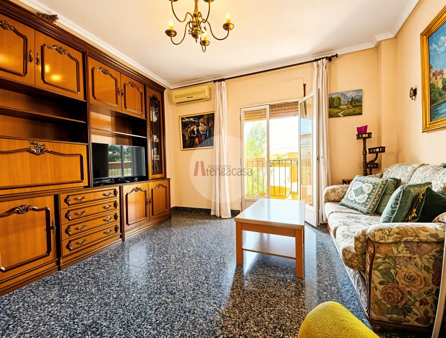 Living room of Flat for sale in Madrid  with Air Conditioner, Heating and Terrace