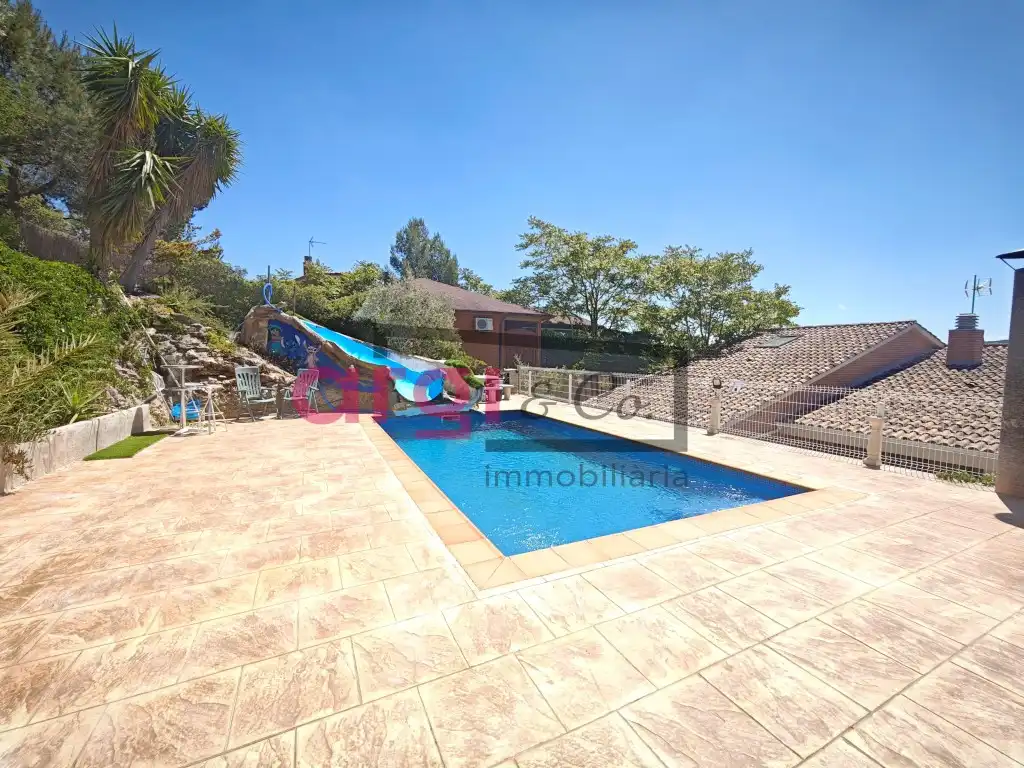 Piscina de Casa o chalet en venta en Begues