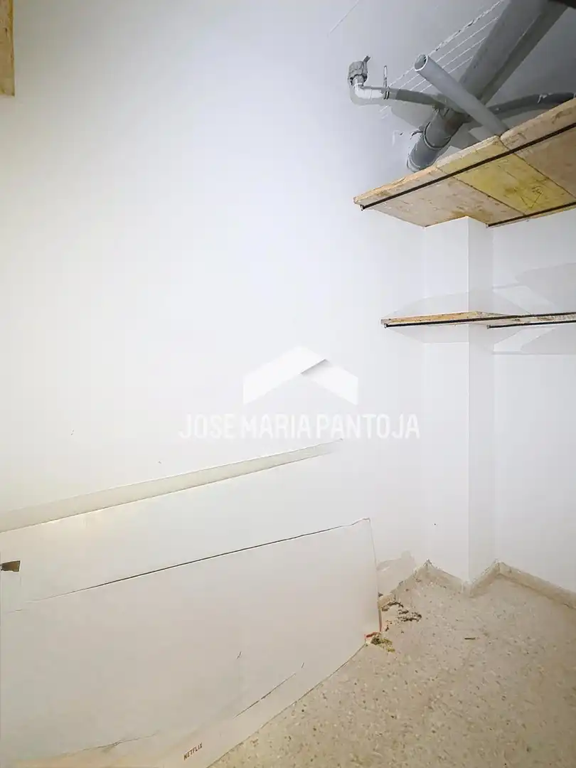 Flat for sale in Arcos de la Frontera  with Air Conditioner, Heating and Storage room