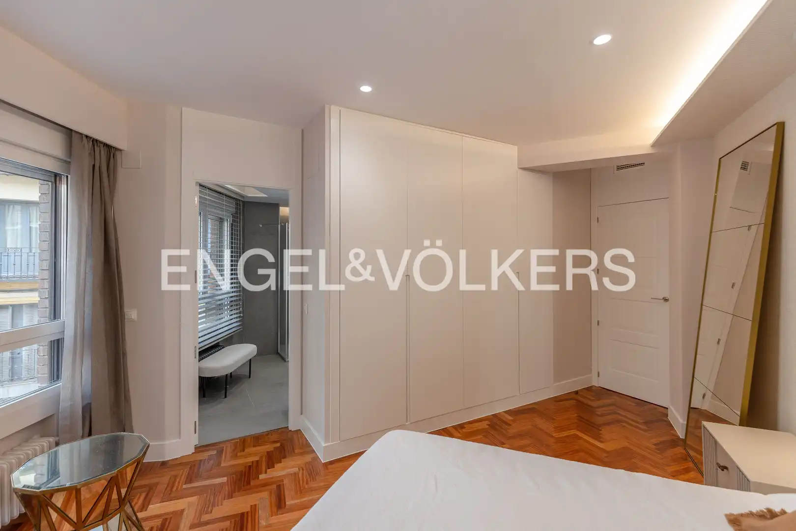 Schlafzimmer von Wohnung zum Verkauf in Madrid mit Klimaanlage, Heizung und Parkett