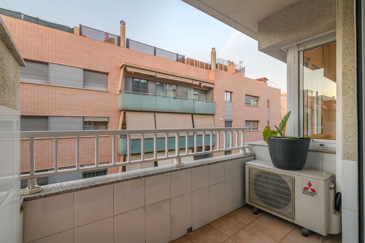 Terrassa de Pis en venda en Sant Boi de Llobregat amb Aire condicionat, Calefacció i Parquet