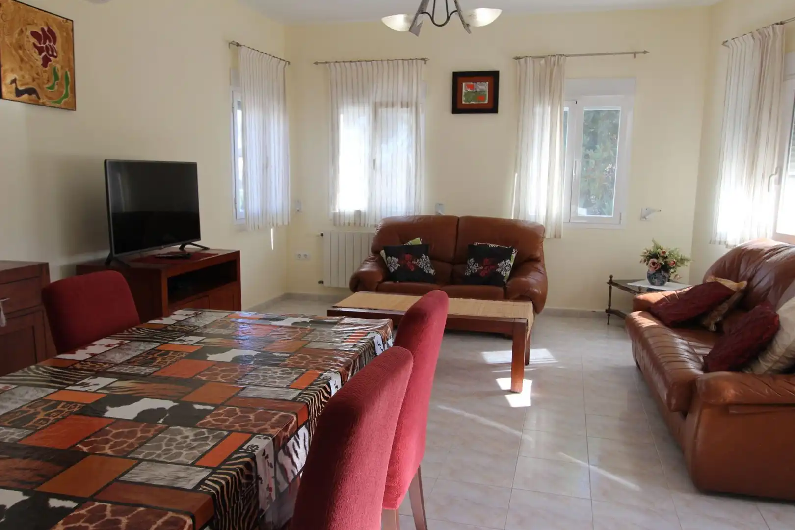 Sala de estar de Casa o chalet en venta en Alicante / Alacant con Trastero, Piscina y Amueblado