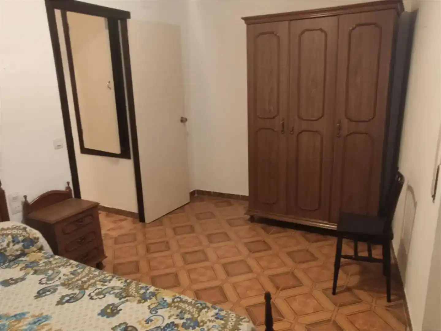 Dormitori de Casa adosada en venda en Fermoselle amb Traster i Moblat