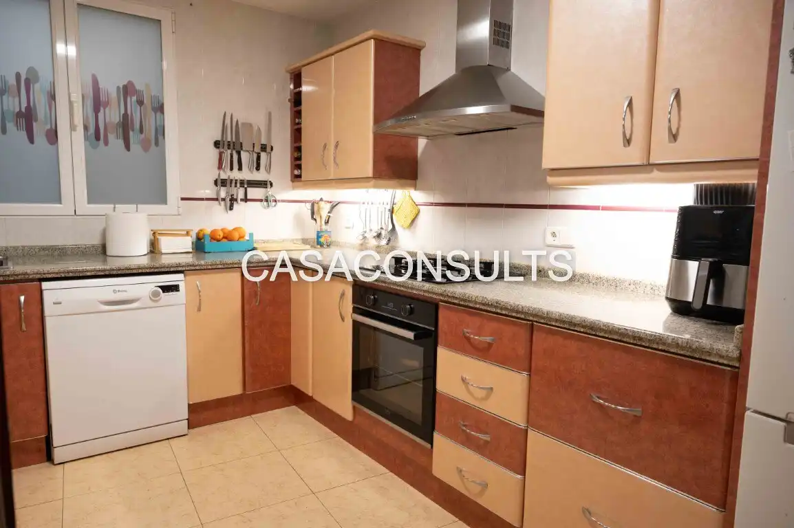Casa con terraza en venta en Carrer del Doctor Boix Moliner, imagen 2
