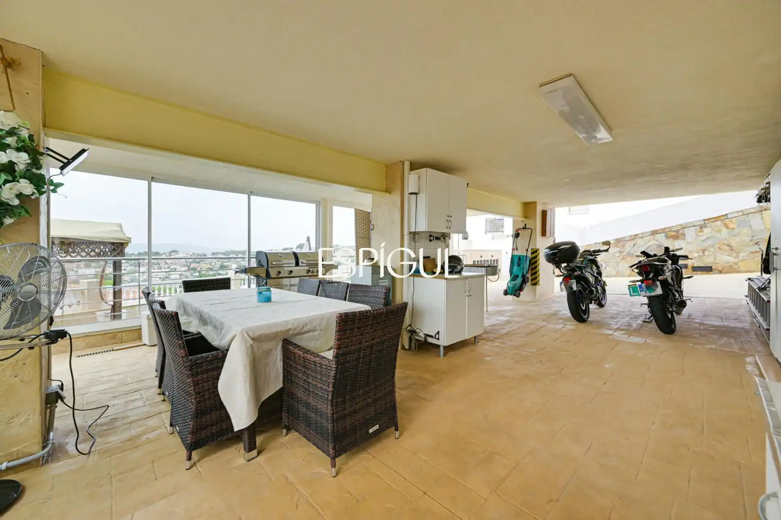 Houses for sale in Rubí  with Air Conditioner, Heating and Terrace