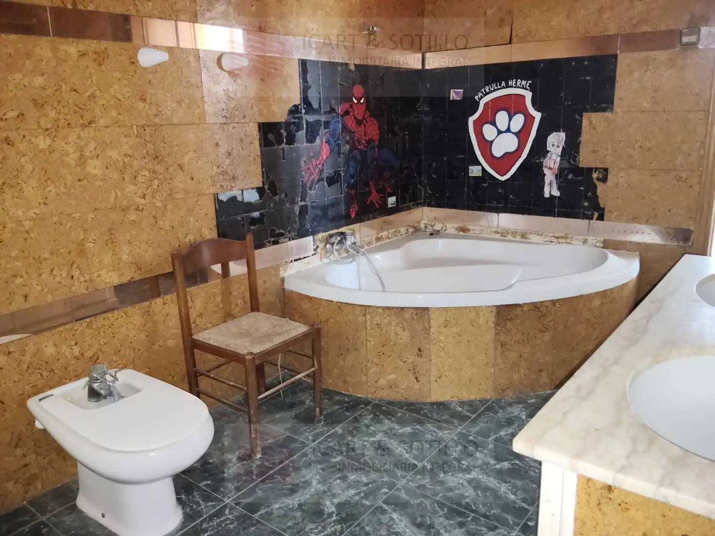 Bany de Casa o xalet en venda en Vinaròs amb Aire condicionat, Jardí privat i Terrassa