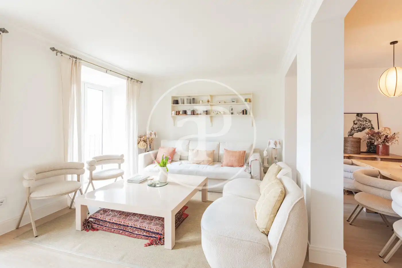 Living room of Flat for sale in Madrid  with Air Conditioner, Heating and Storage room