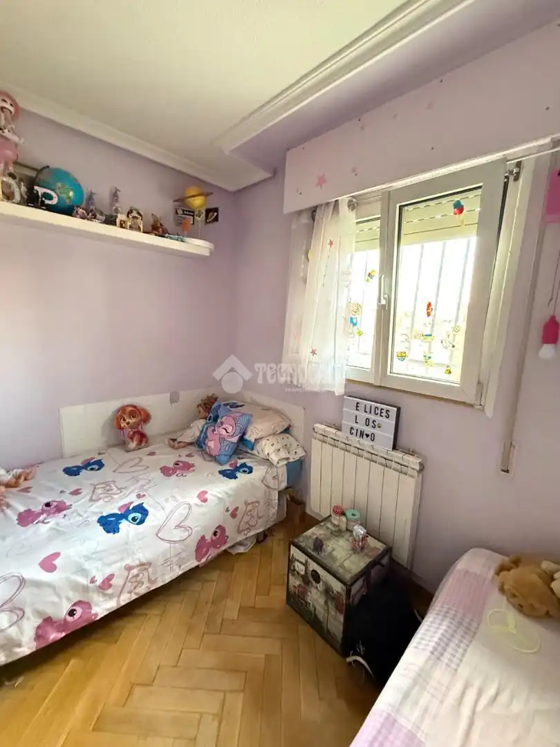 Habitación de Piso en venta en Madrid con Calefacción y Amueblado
