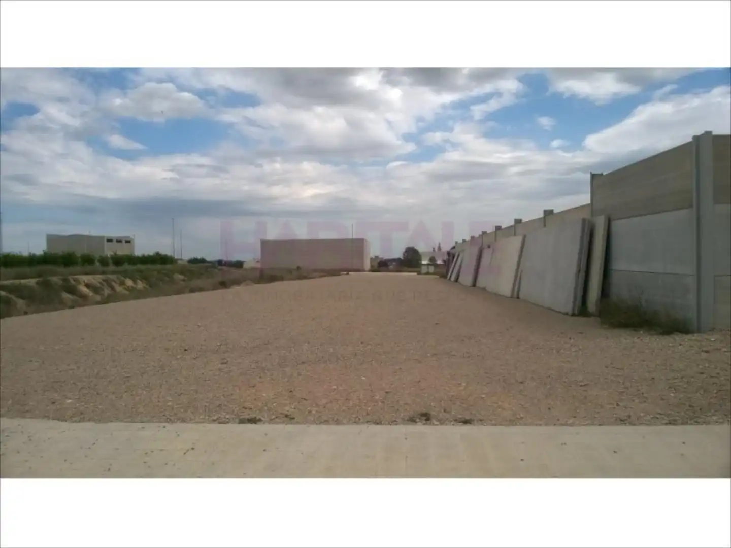 Terreny industrial en venda a Cheste