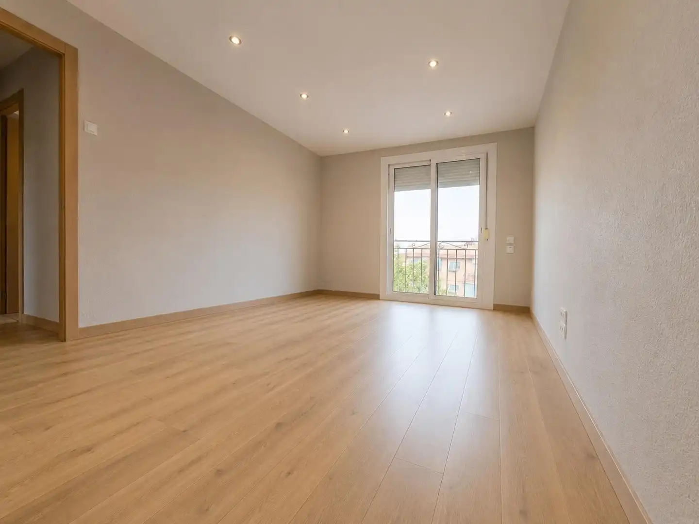 Schlafzimmer von Wohnung zum Verkauf in Sabadell mit Heizung, Abstellraum und Balkon