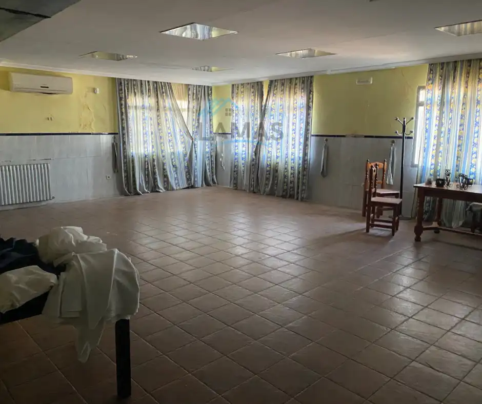 Edificio en venta en Jaraicejo