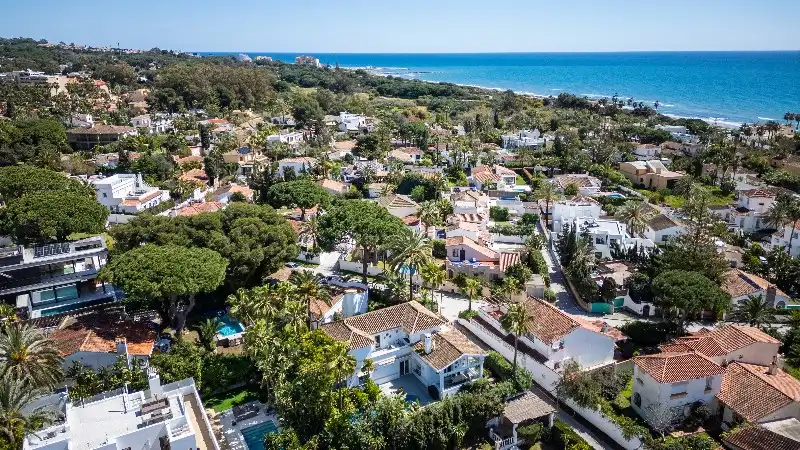 Chalet con piscina en venta en Elviria - Cabopino, imagen 12