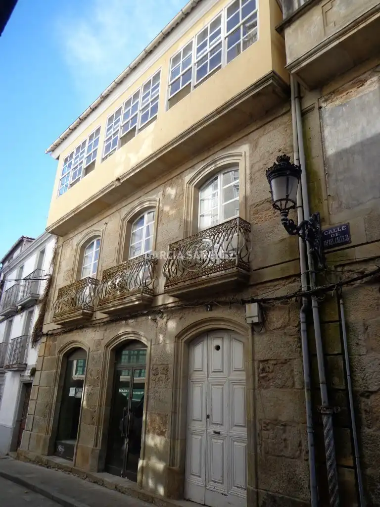 Vista exterior de Casa adosada en venda en A Pobra do Caramiñal amb Balcó