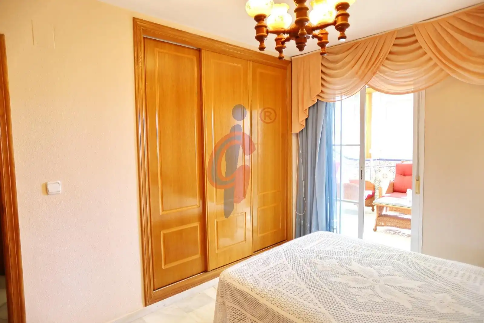 Habitación de Ático en venta en Guardamar del Segura con Aire acondicionado y Amueblado