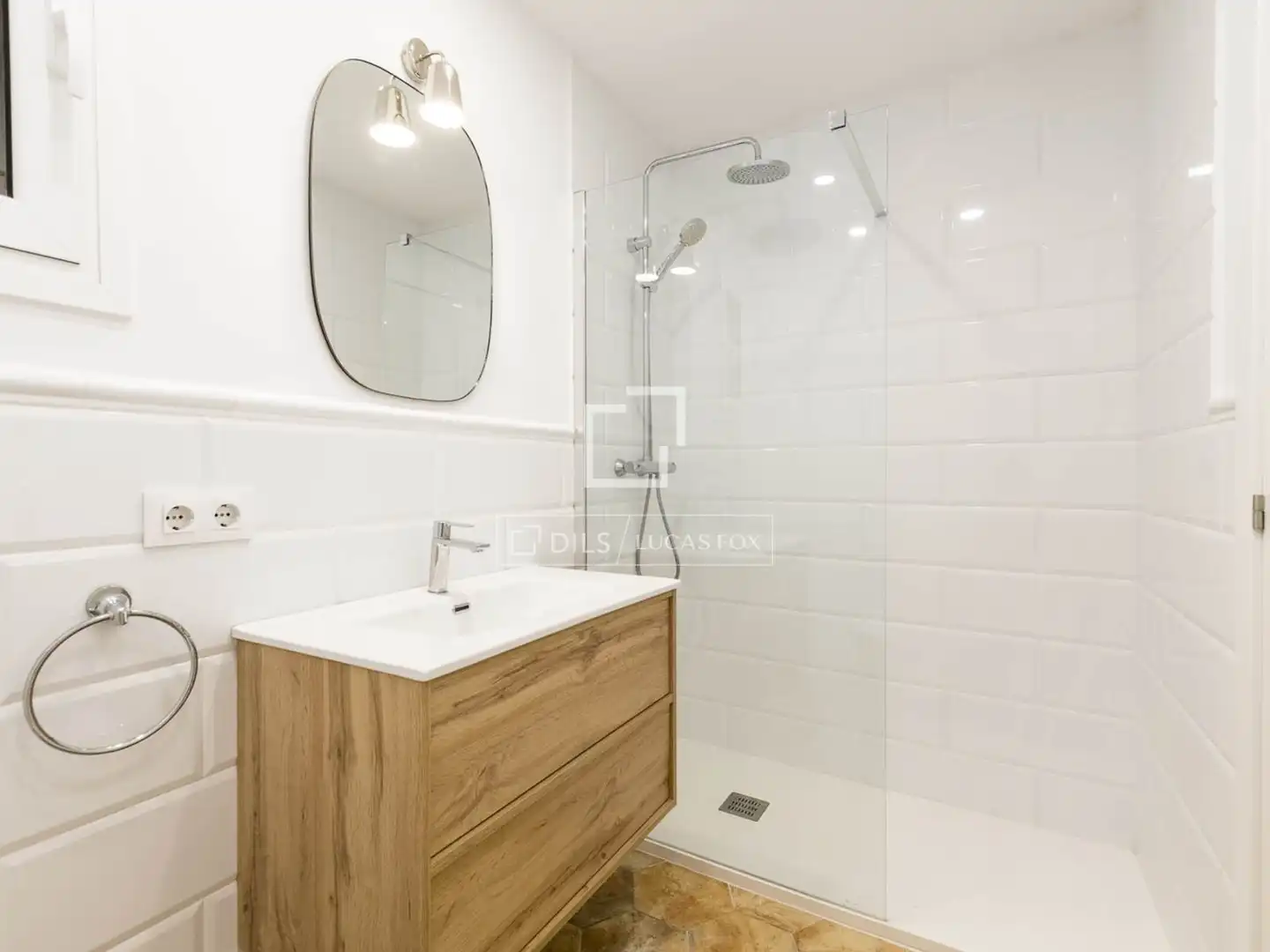 Baño de Piso en venta en Barcelona con Aire acondicionado