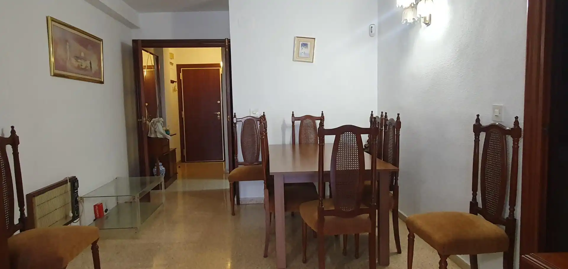 Habitación en Calle PRIMAVERA, Carolinas Altas