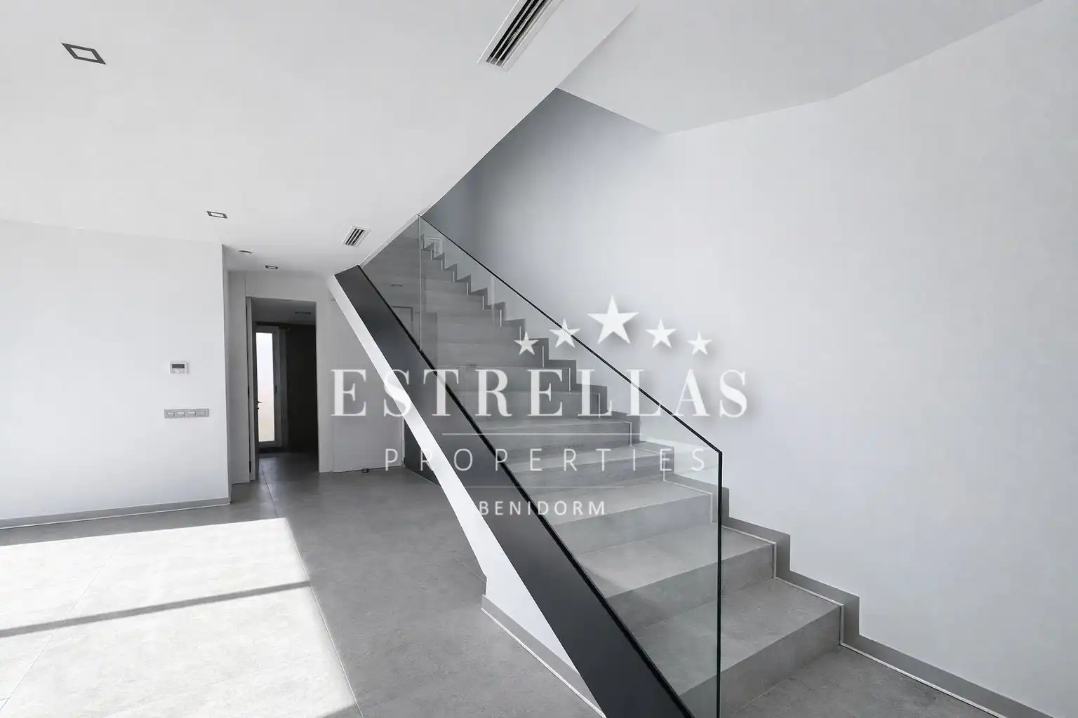 Chalet con piscina en venta en Golf Bahía, imagen 22