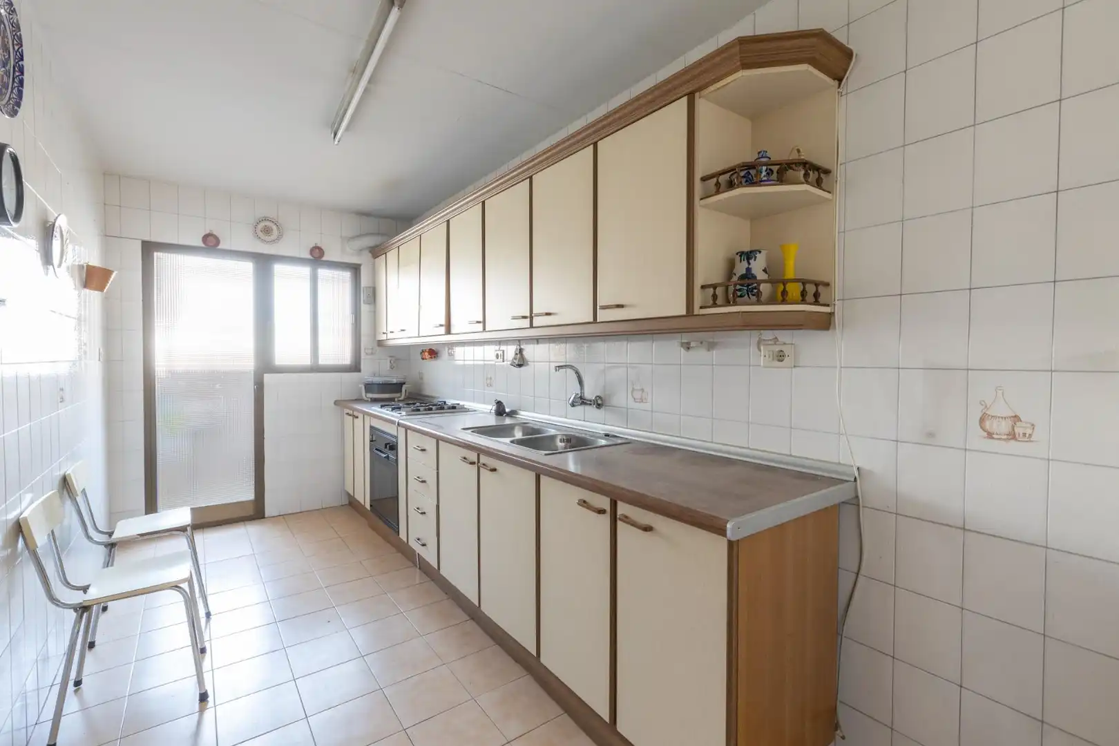 Kitchen of Flat for sale in Granada  with Air Conditioner, Terrace and Balcony