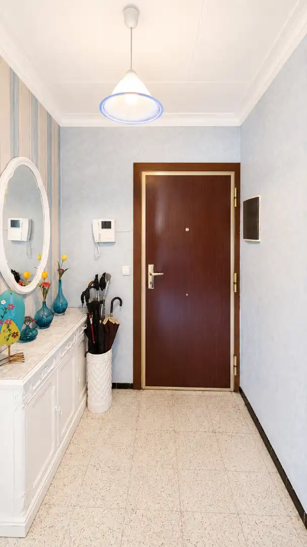 Flat for sale in Figueres  with Air Conditioner, Heating and Furnished