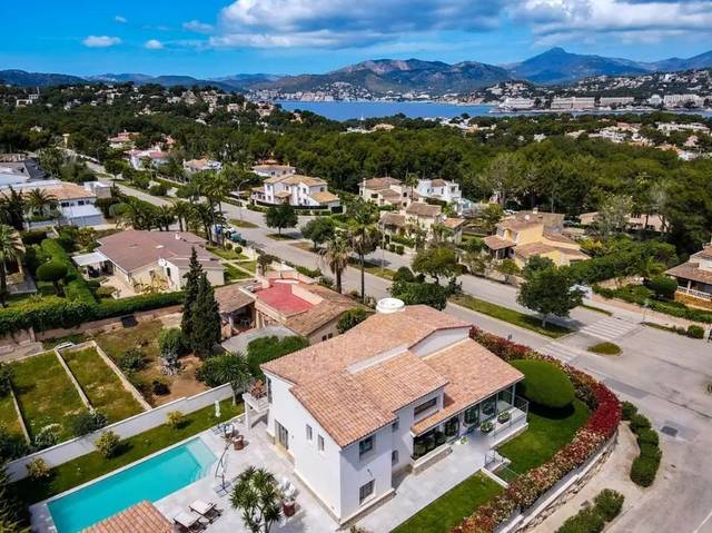 Casa-chalet en Alquiler en Santa Ponça