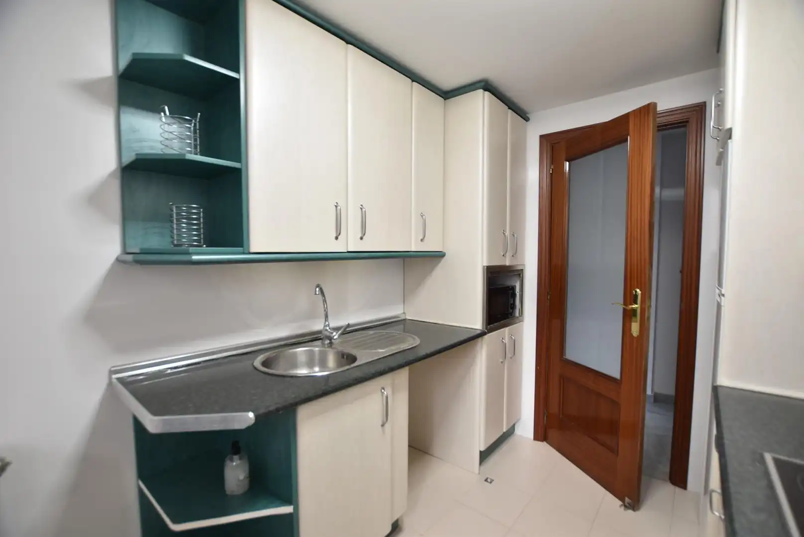 Küche von Wohnung zur Miete in Granada mit Heizung, Möbliert und Balkon