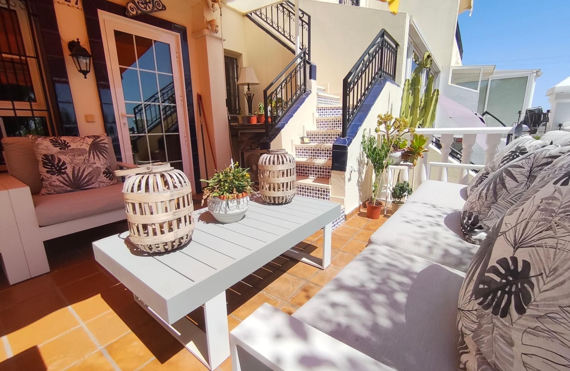 Terrassa de Casa o xalet en venda en Orihuela