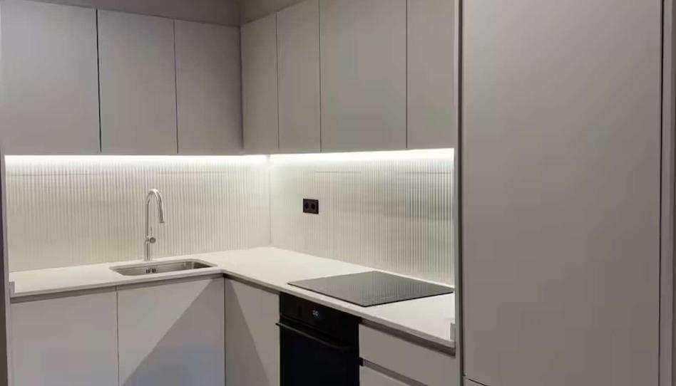 Photo 1 of Apartment to share in Riu Sud, Barcelona